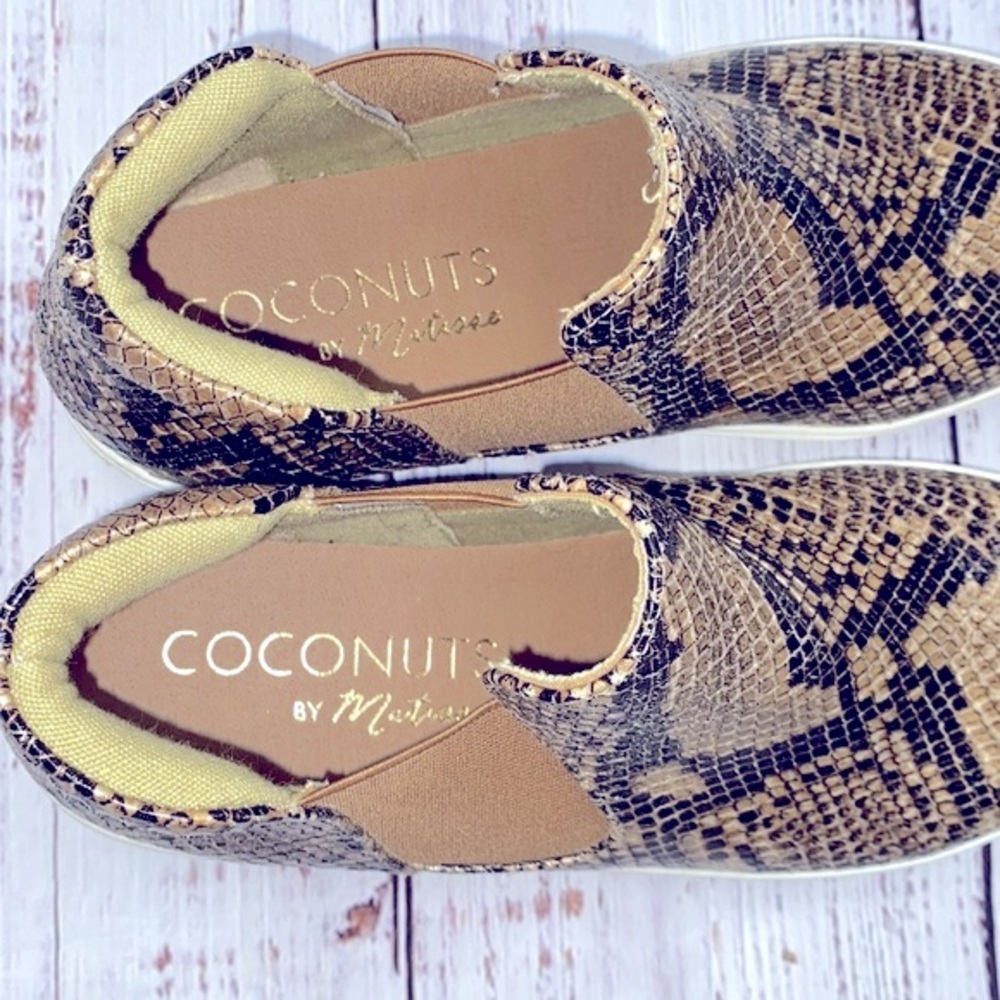 Coconuts by Matisse Harlan python snakeskin print… - image 4